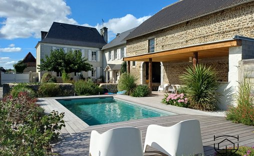 House in Idron, Nouvelle-Aquitaine, France 1