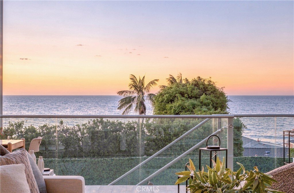 Laguna Beach, California, United States 5 - 18956743