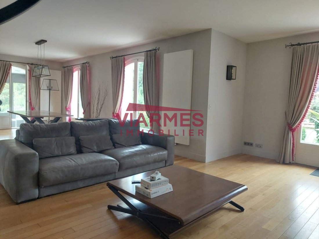 House in Nord, Parmain, France 2 - 18956374