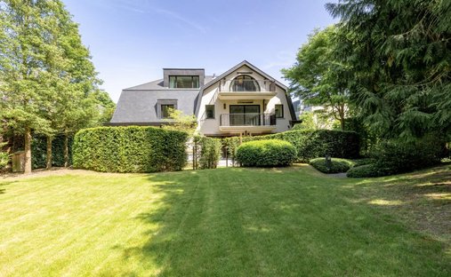 House in Auderghem, Brussels, Belgium 1