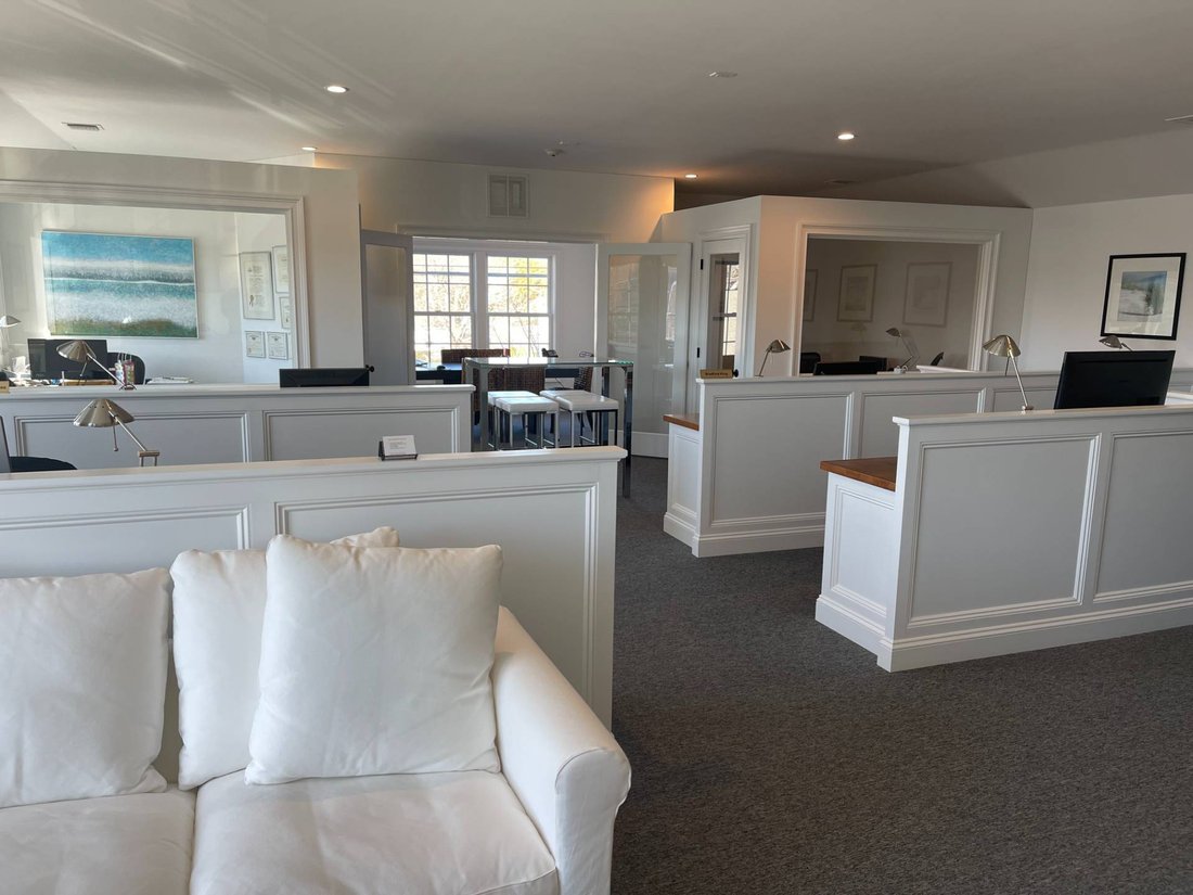Southampton, New York, United States 5 - 18955760