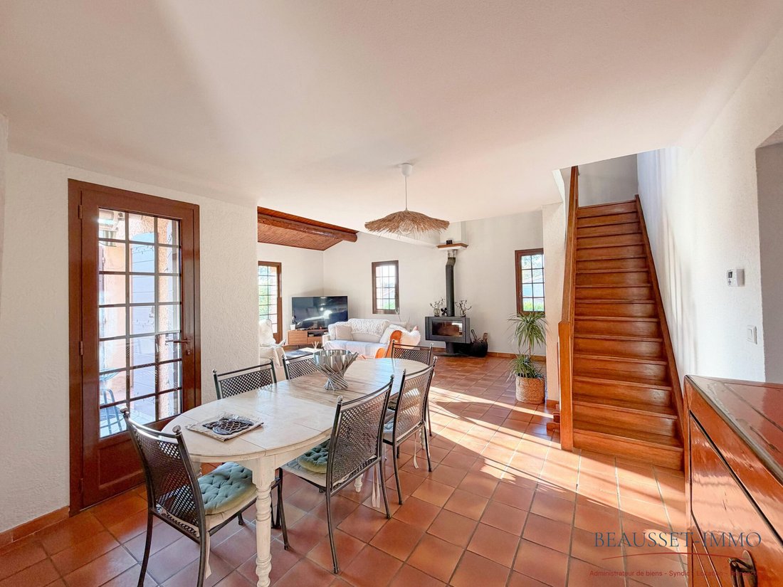 House in Saint-Cyr-sur-Mer, Provence-Alpes-Côte d'Azur, France 5 - 18956456