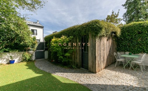 House in Peri, Joinville-le-Pont, France 1