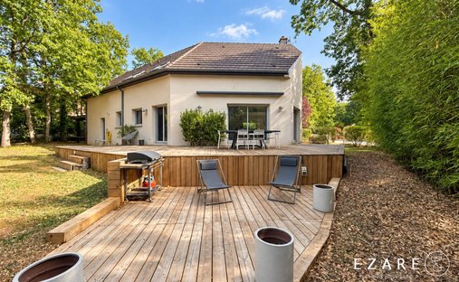House in Asnieres-les-Dijon, Bourgogne – Franche-Comté, France 1