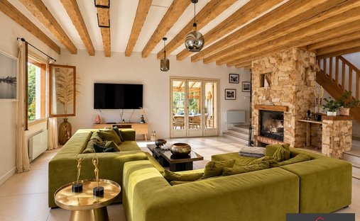 Haus in Montacher-Villegardin, Bourgogne-Franche-Comté, Frankreich 1