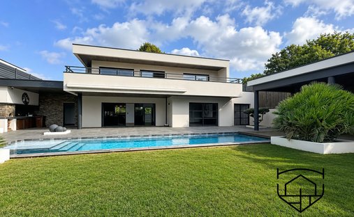 Villa in Idron, Neu-Aquitanien, Frankreich 1