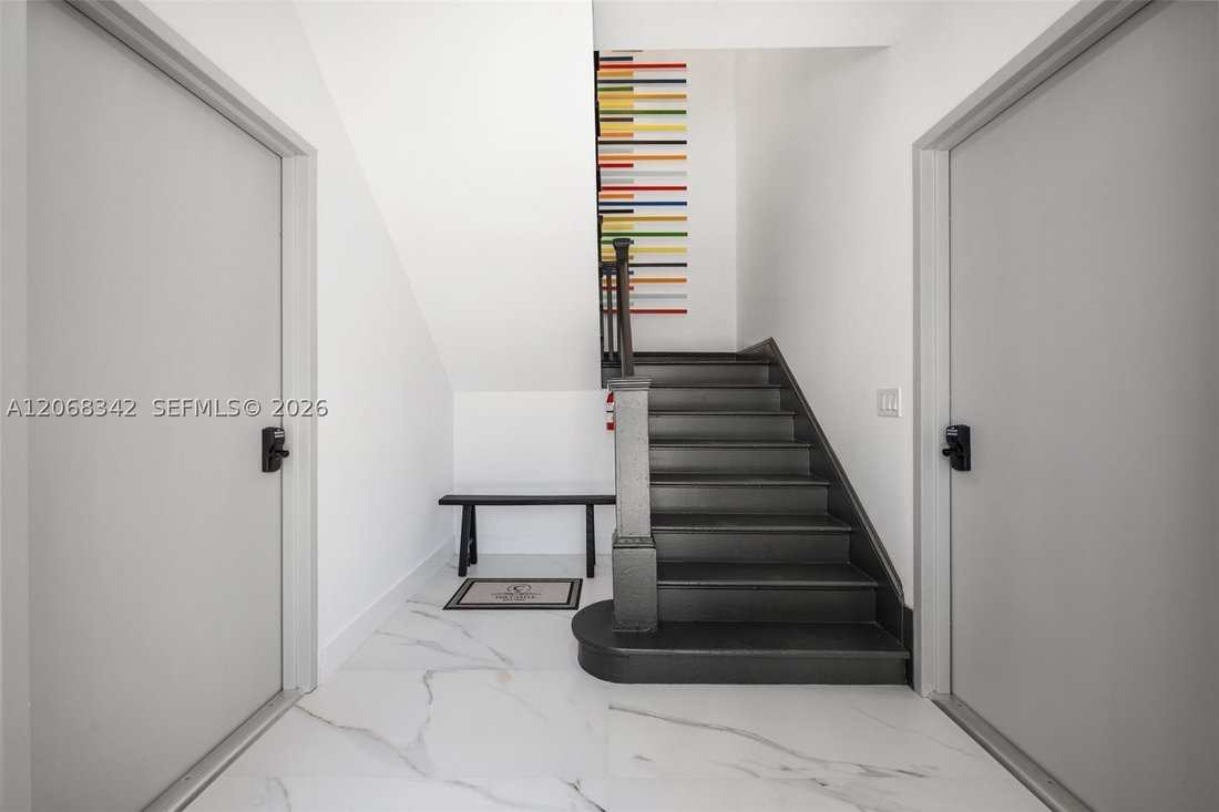 Miami, Florida, United States 3 - 18955893