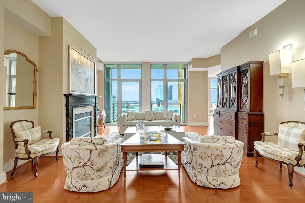 Condo in Reston, Virginia, United States 3 - 18956642