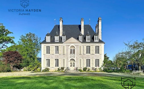 House in Poey-de-Lescar, Nouvelle-Aquitaine, France 1