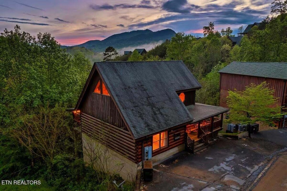 House in Sevierville, Tennessee, United States 1 - 18959103