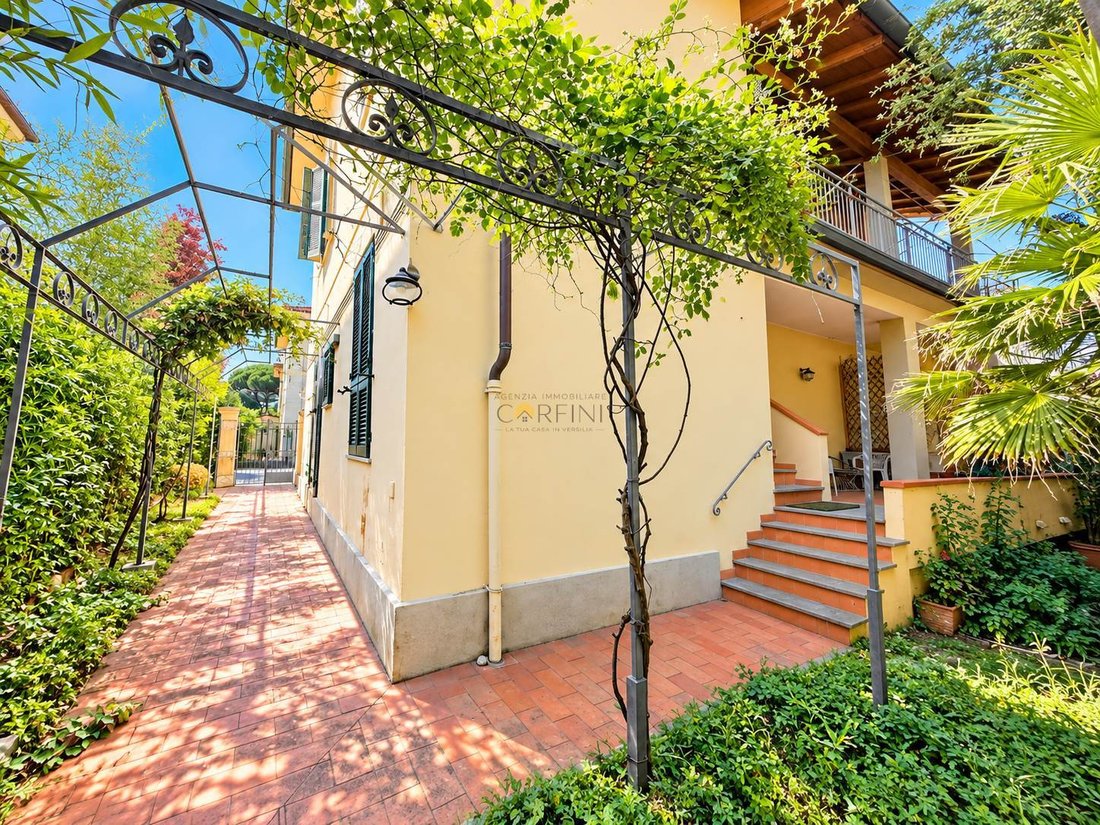 Villa a Pietrasanta, Toscana, Italia 1 - 17234809