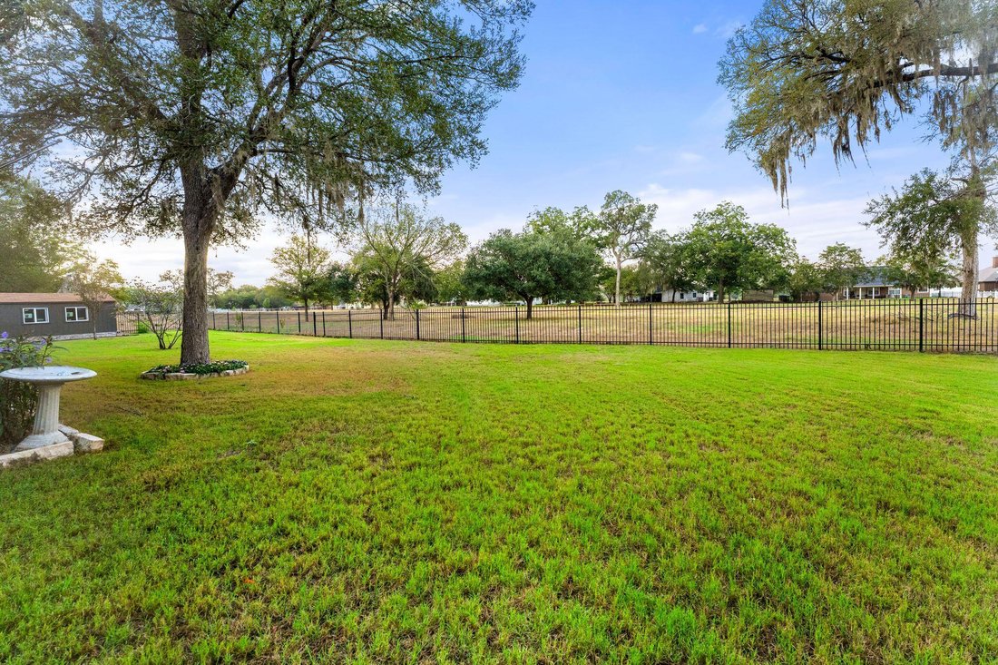 House in Bastrop, Texas, United States 3 - 18958170