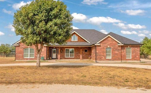 House in Tuscola, Texas, United States 1