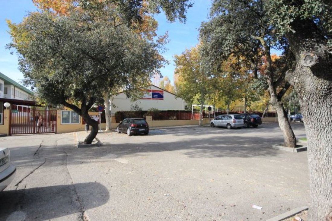 Chalet in Fuencarral-El Pardo, Madrid, Spain 4 - 18959692