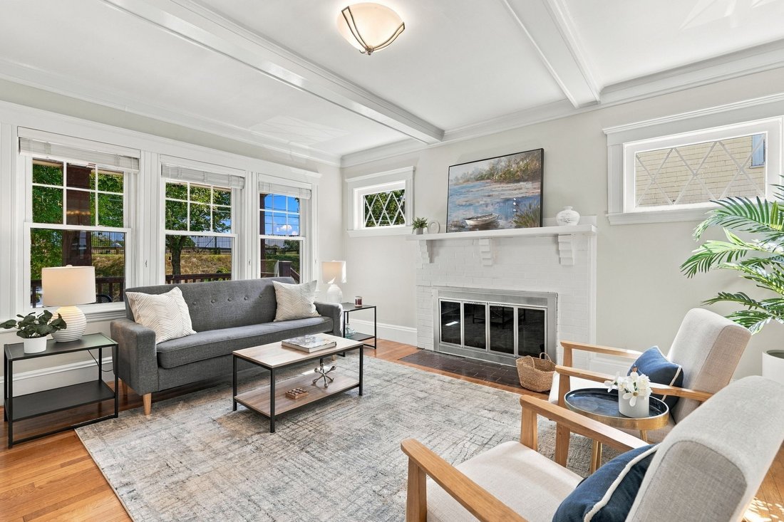 Condo in Belmont, Massachusetts, United States 2 - 18959424