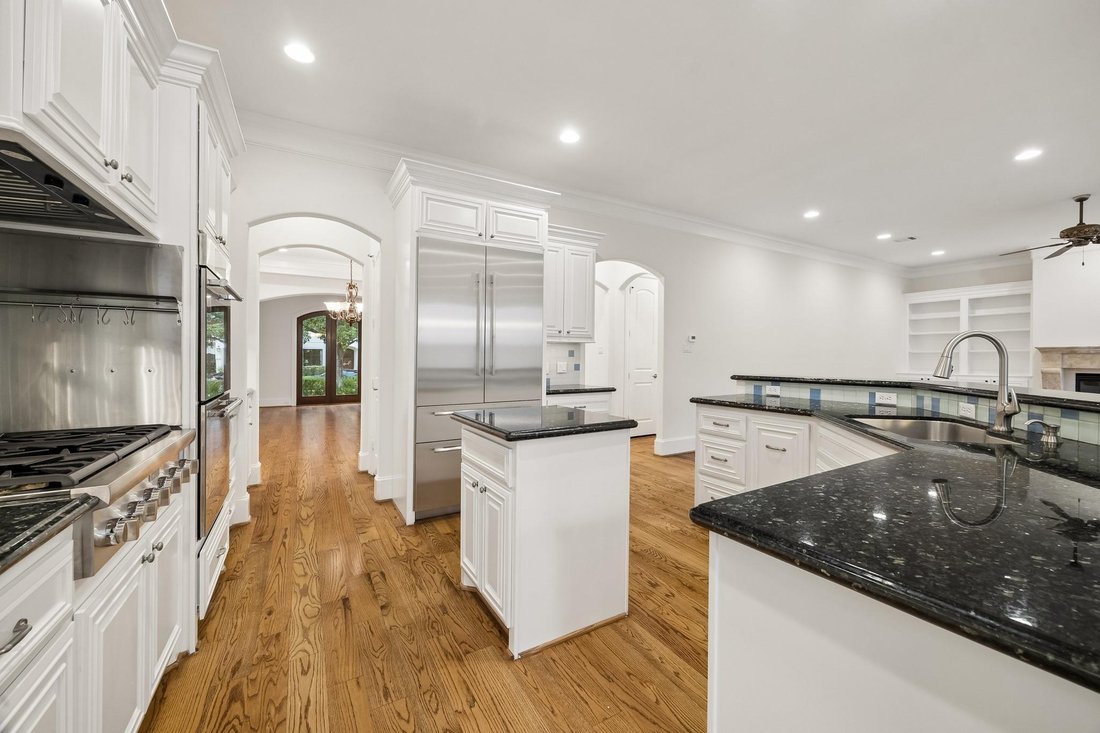 House in Houston, Texas, United States 3 - 18958290
