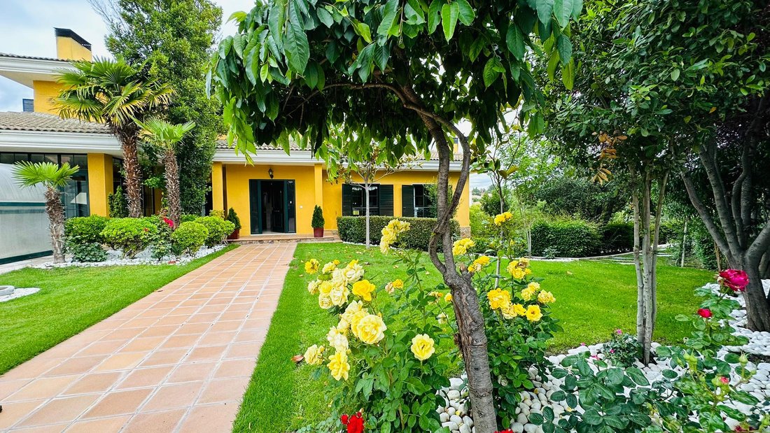 House in Fuencarral-El Pardo, Madrid, Spain 1 - 18959863