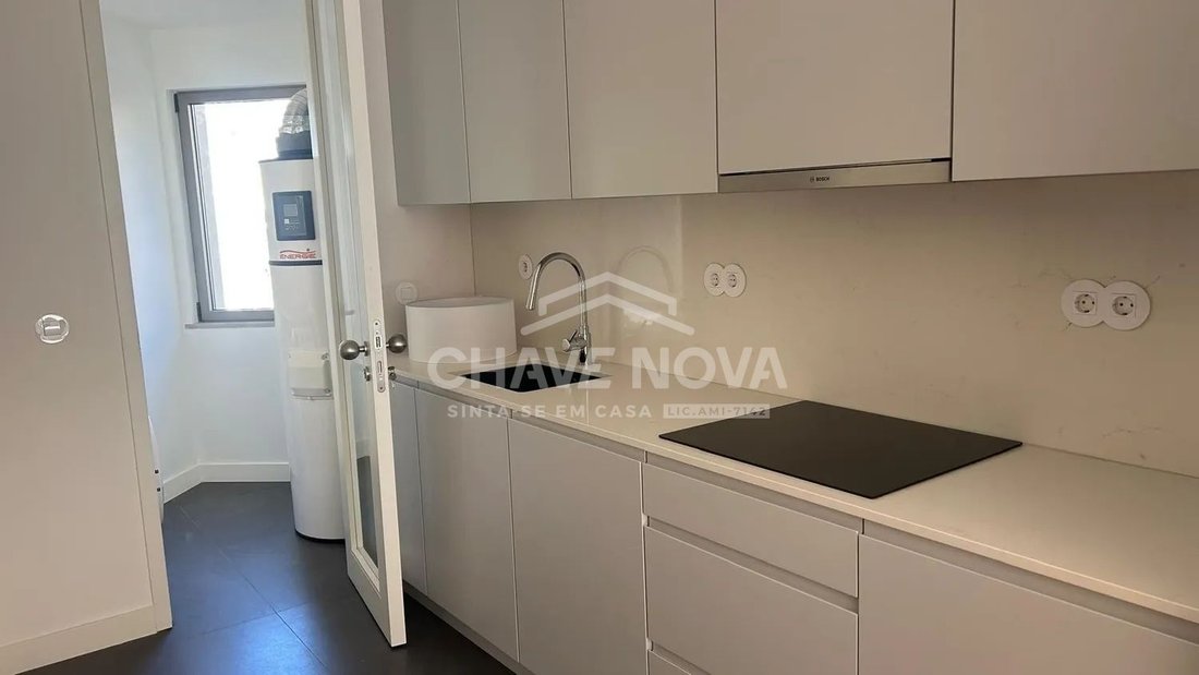 Apartment in Santa Clara, Lisbon, Portugal 5 - 17080398