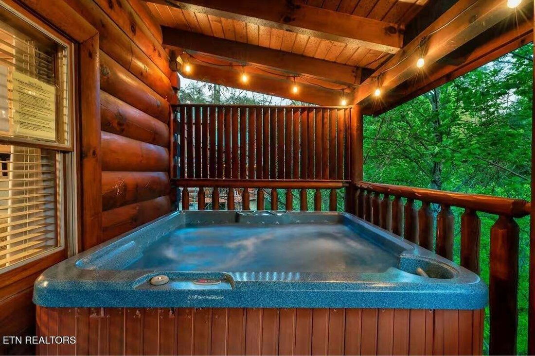 House in Sevierville, Tennessee, United States 3 - 18959103