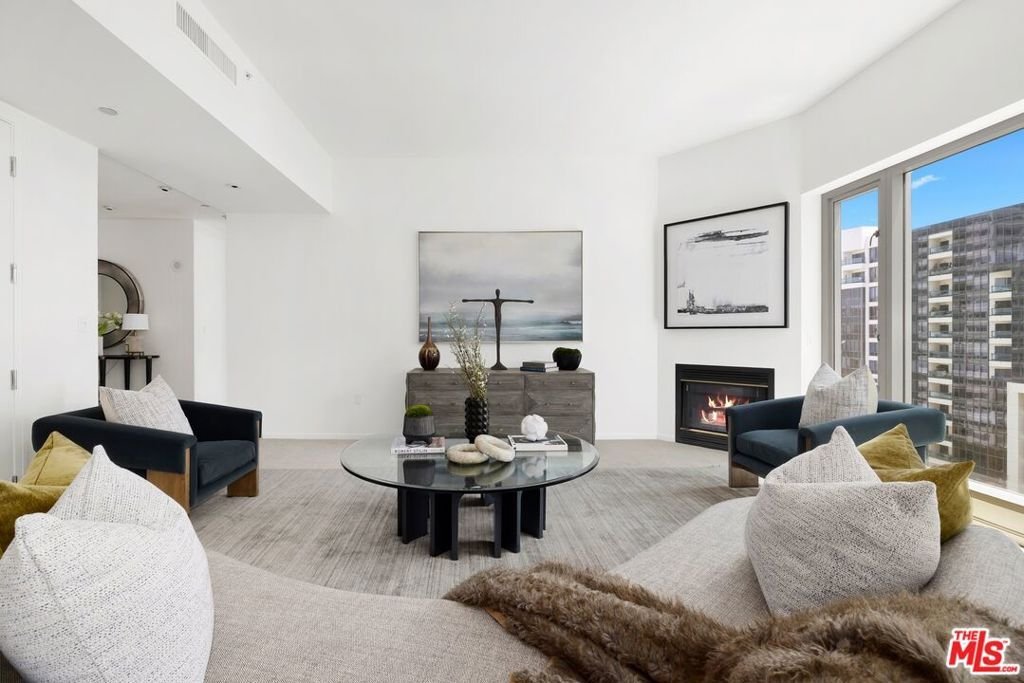 Condo in Los Angeles, California, United States 3 - 18958479
