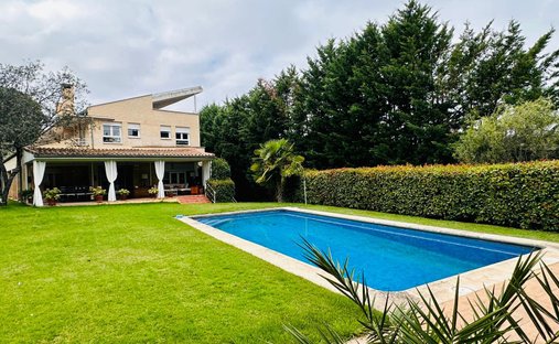 Chalet in Fuencarral-El Pardo, Madrid, Spain 1
