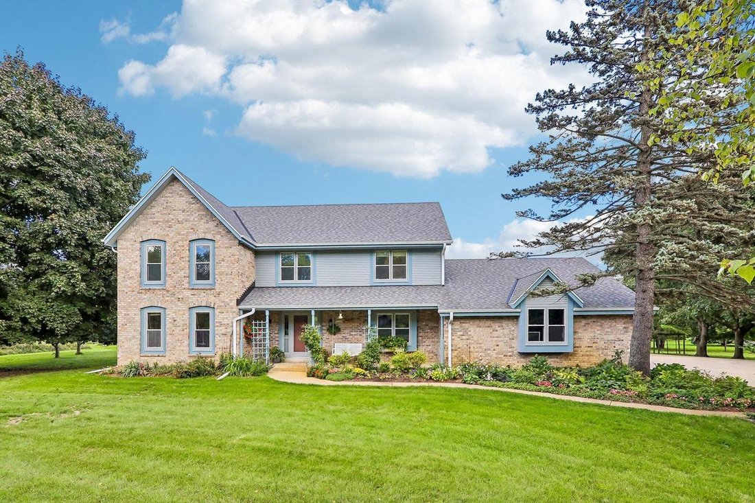 House in Pewaukee, Wisconsin, United States 1 - 18958206