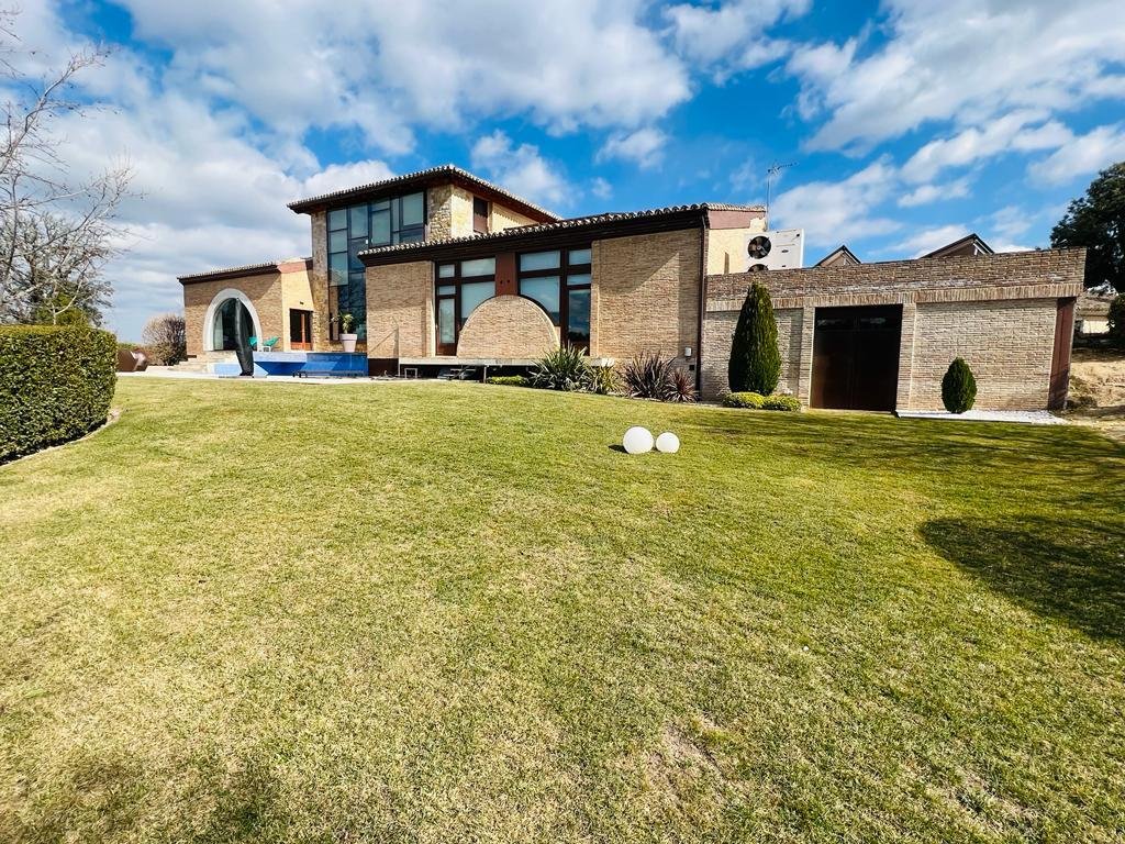 Chalet in Ciudalcampo, San Sebastián de los Reyes, Comunidad de Madrid 2 - 18959644