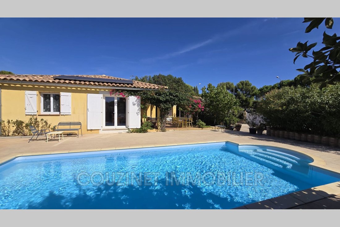 Villa in Sanary-sur-Mer, Provence-Alpes-Côte d'Azur, France 4 - 18959511