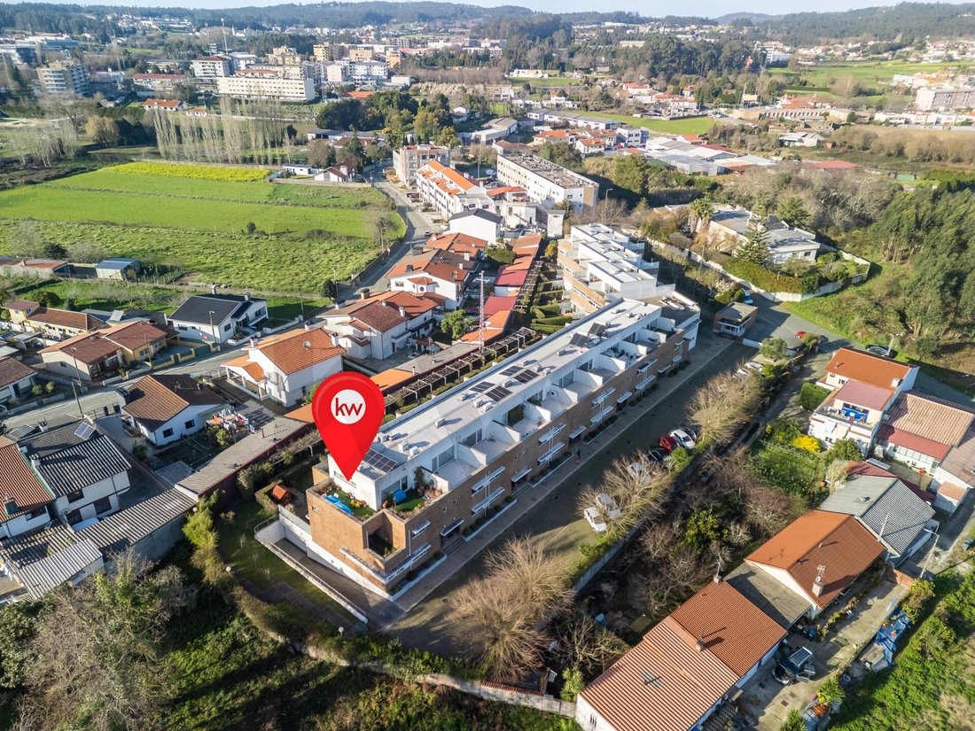 Townhouse in Castelo da Maia, Porto District, Portugal 1 - 17272680