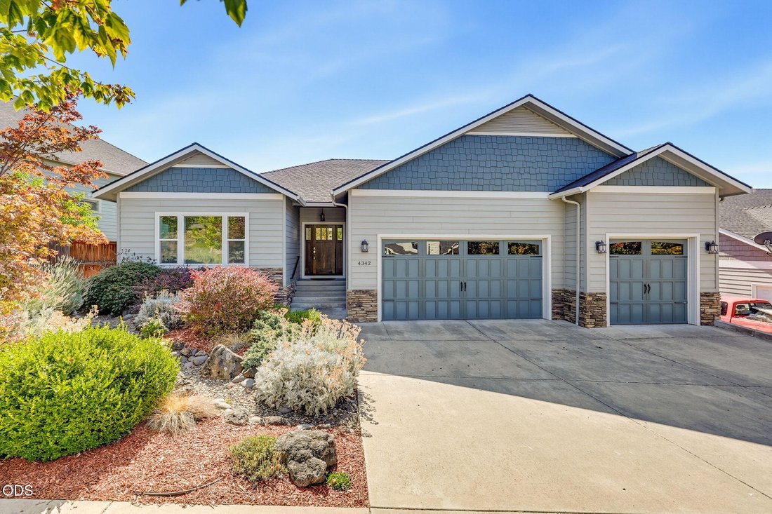 House in Medford, Oregon, United States 2 - 18958341