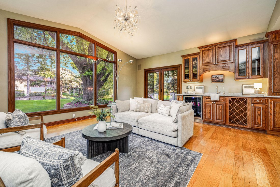 House in Elm Grove, Wisconsin, United States 3 - 18958883