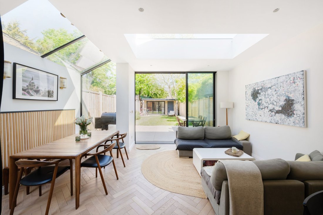 House in Brondesbury Park, Brent, England 3 - 18958391