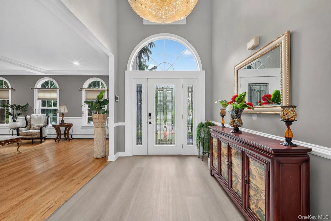 House in Bellmore, New York, United States 2 - 18958443