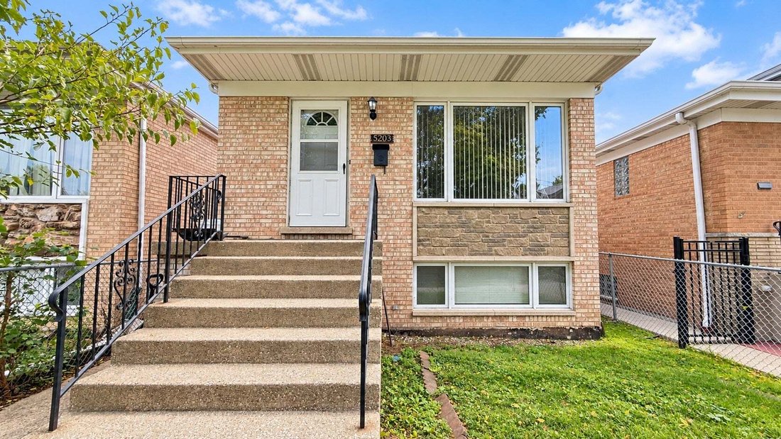 House in Chicago, Illinois, United States 1 - 18958597