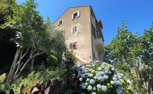 House in Sainte-Lucie-de-Tallano, Corsica, France 1