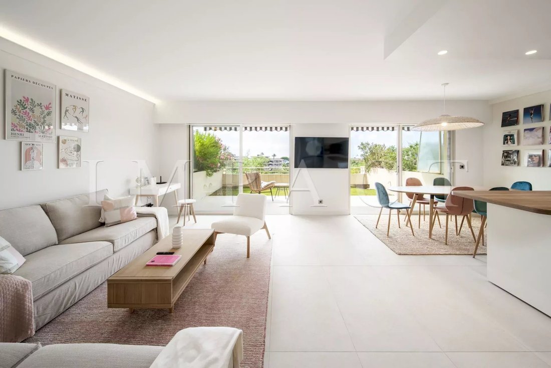 Apartment in Cannes, Provence-Alpes-Côte d'Azur, France 1 - 18958754