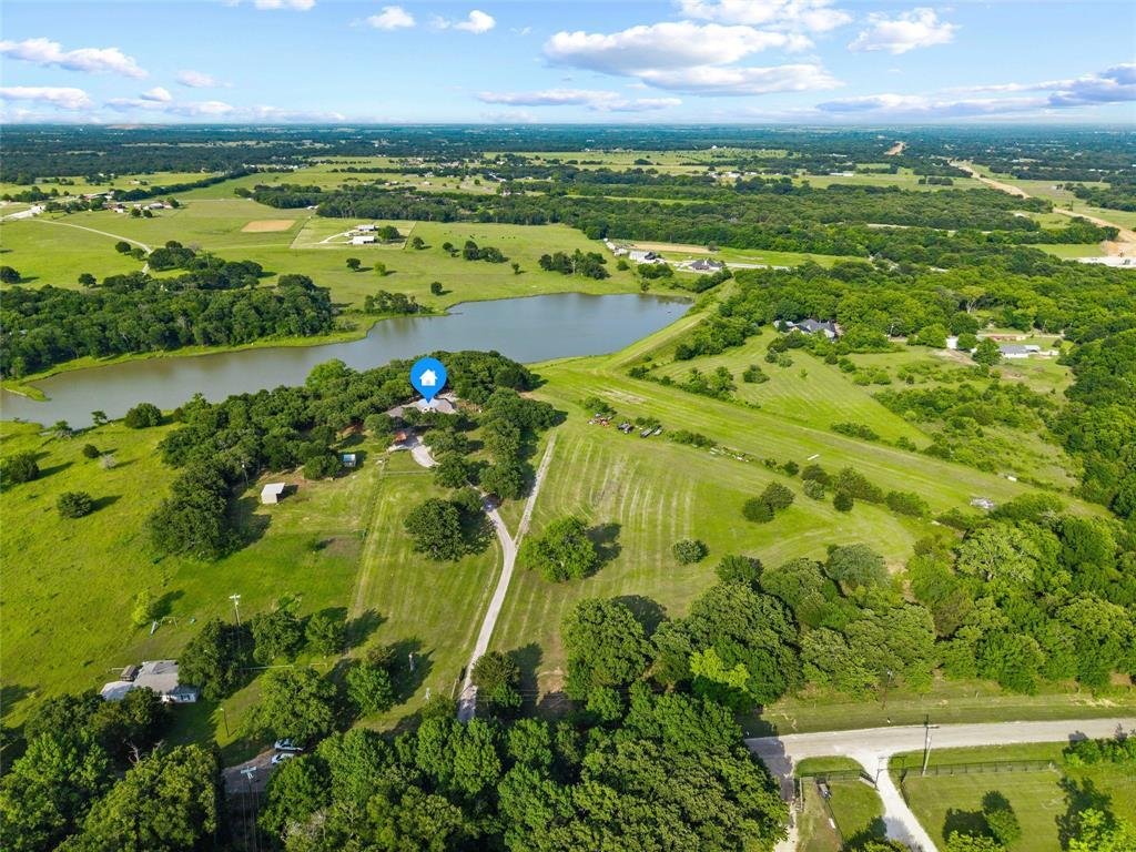 Farm Ranch in Grandview, Texas, United States 4 - 18959177