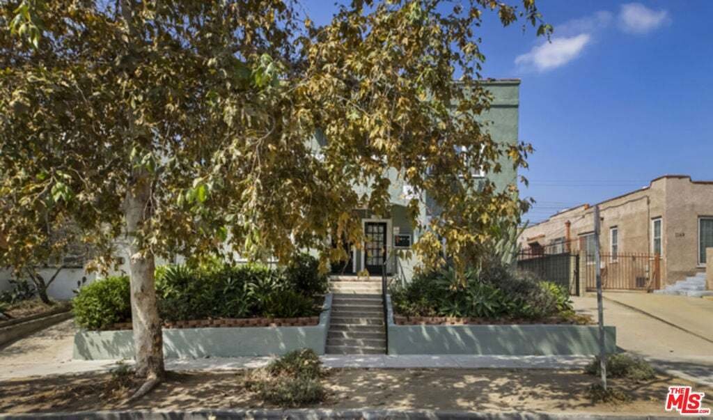 Los Angeles, California, United States 2 - 18958459