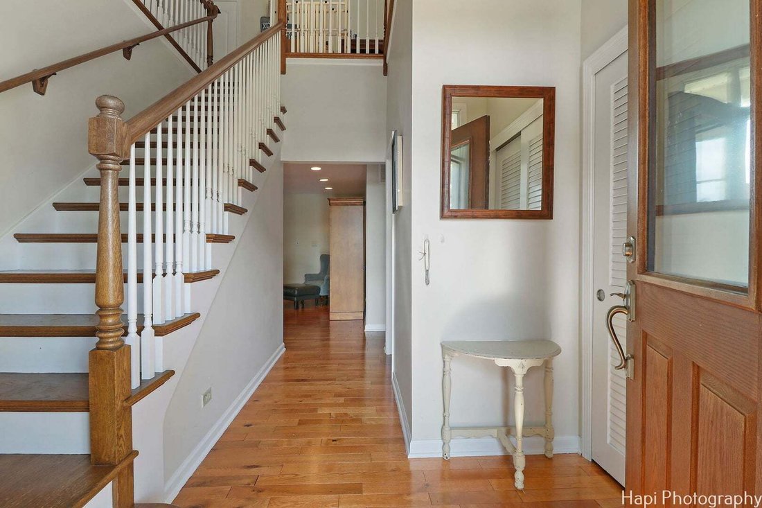 House in Elk Grove Village, Illinois, United States 4 - 18958627