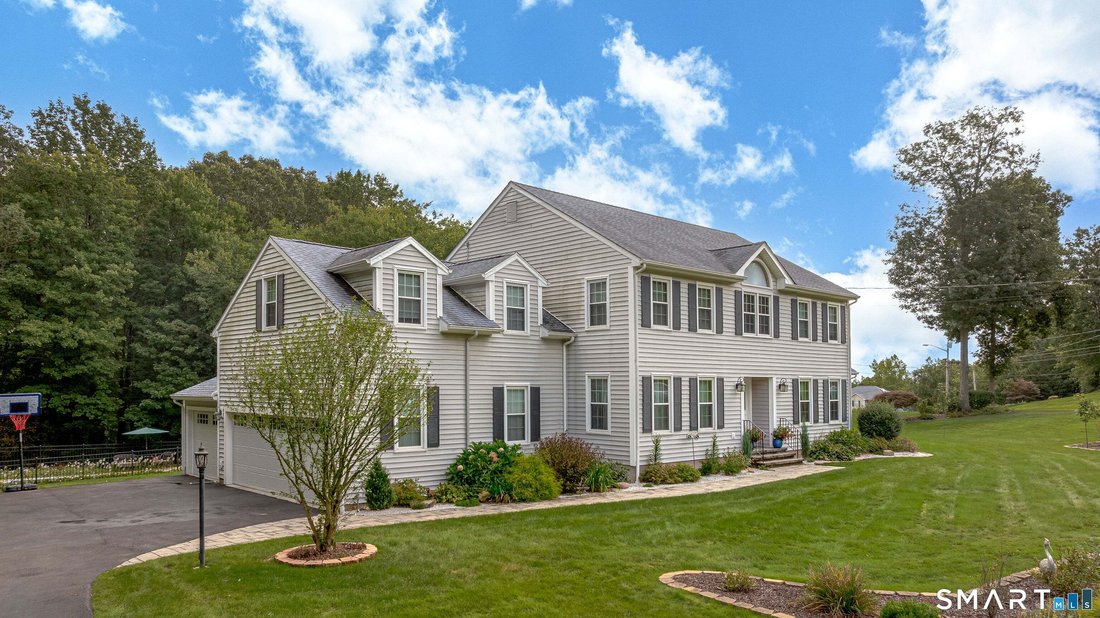 House in Hamden, Connecticut, United States 3 - 18958139