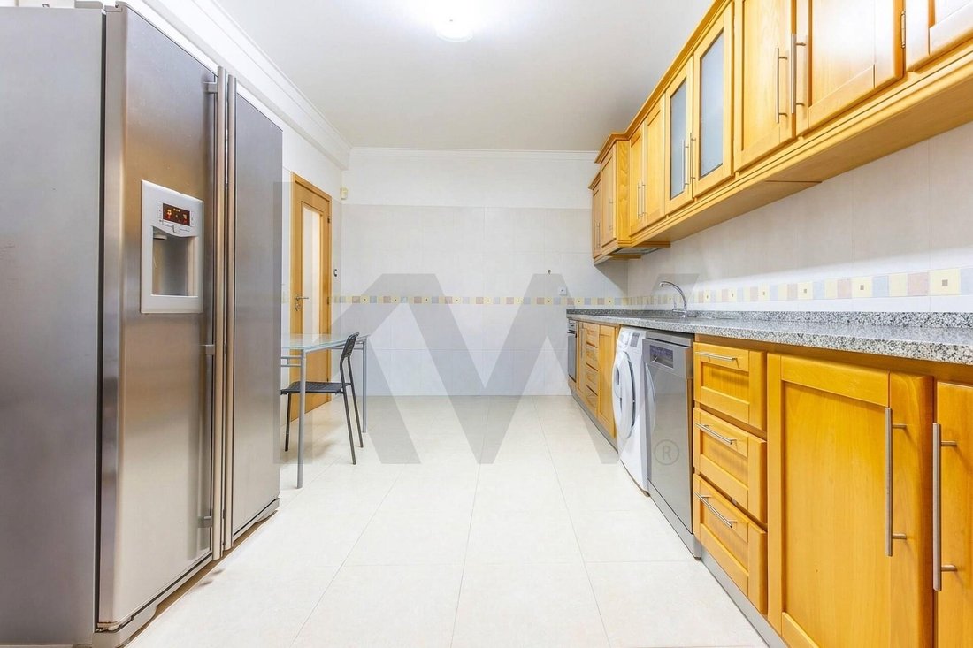Townhouse in Corroios, Setubal, Portugal 3 - 18958267