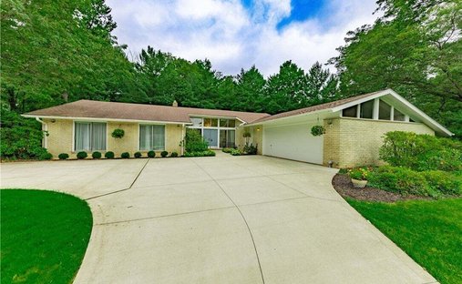 House in Pepper Pike, Ohio, United States 1