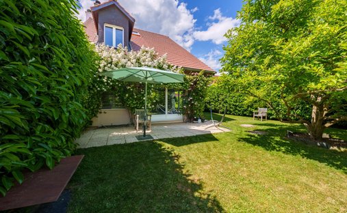 House in Trelex, Vaud, Switzerland 1