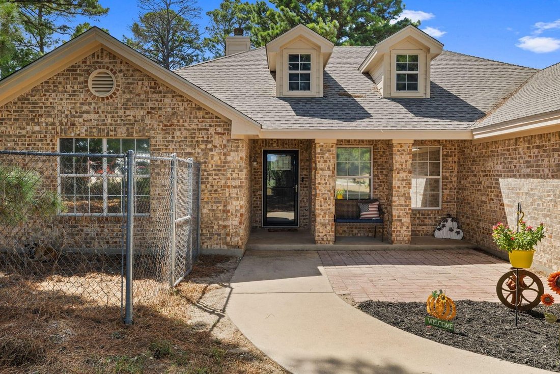 House in Bastrop, Texas, United States 4 - 18958159