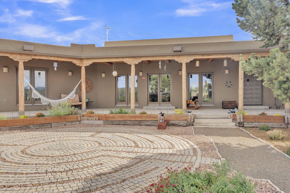 House in Tijeras, New Mexico, United States 3 - 18958108