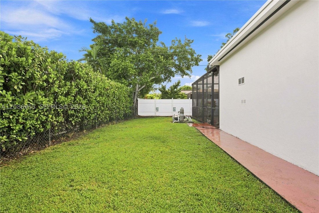 House in Miami, Florida, United States 4 - 18959120