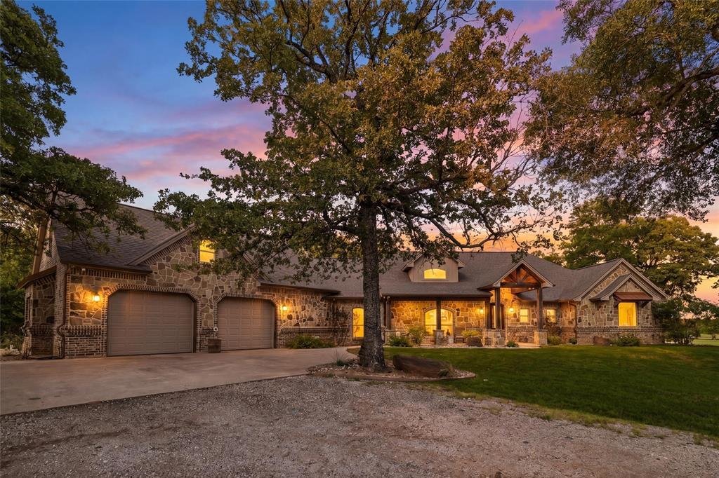 Farm Ranch in Grandview, Texas, United States 1 - 18959177