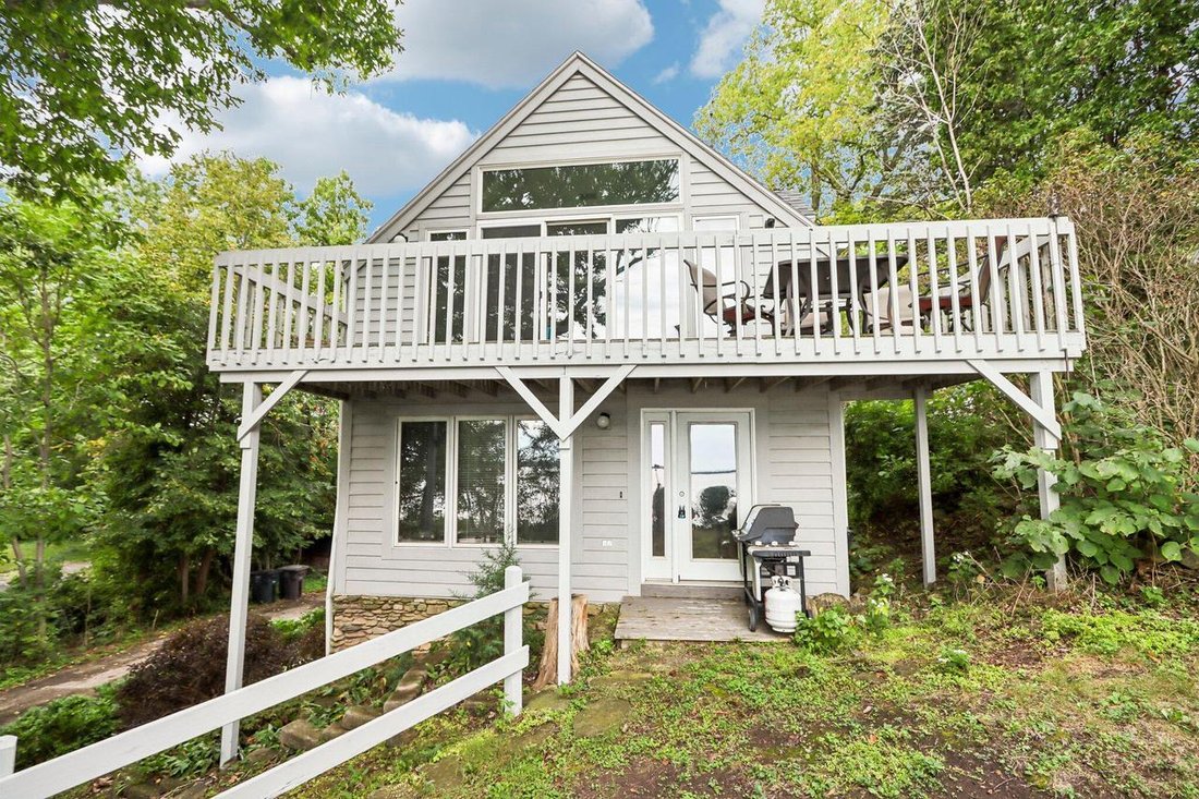 House in Lake Mills, Wisconsin, United States 4 - 18958211