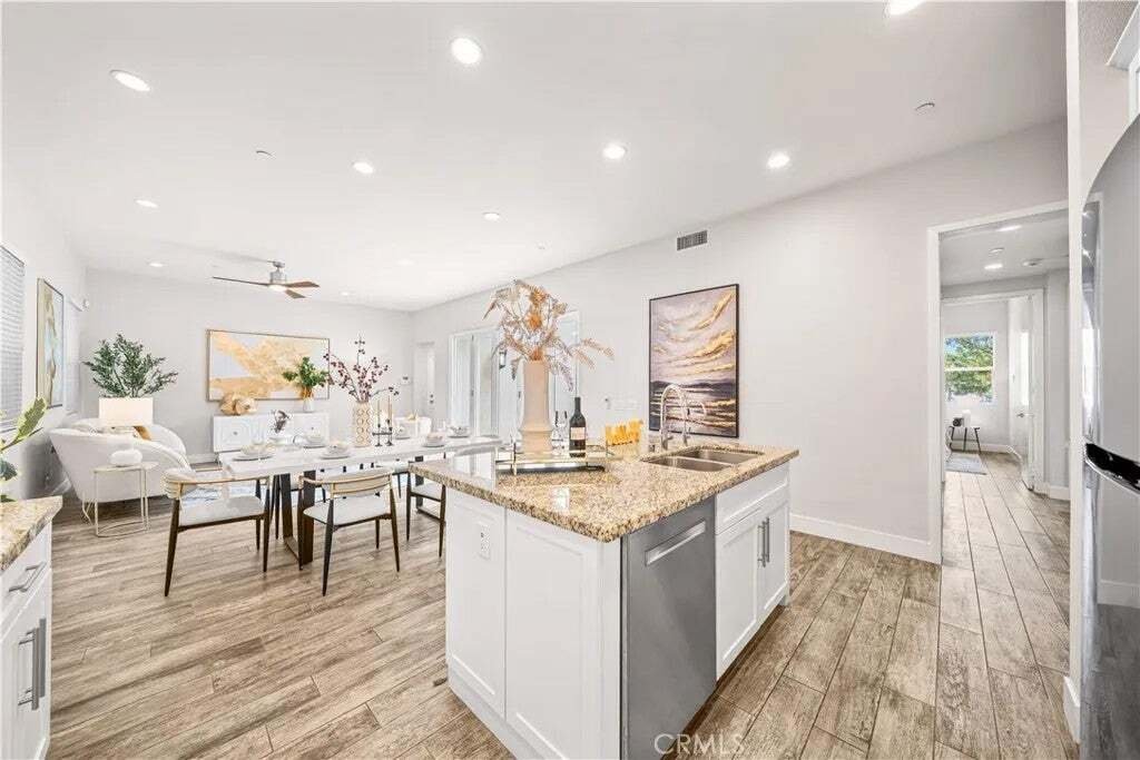 Condo in Irvine, California, United States 5 - 18959326