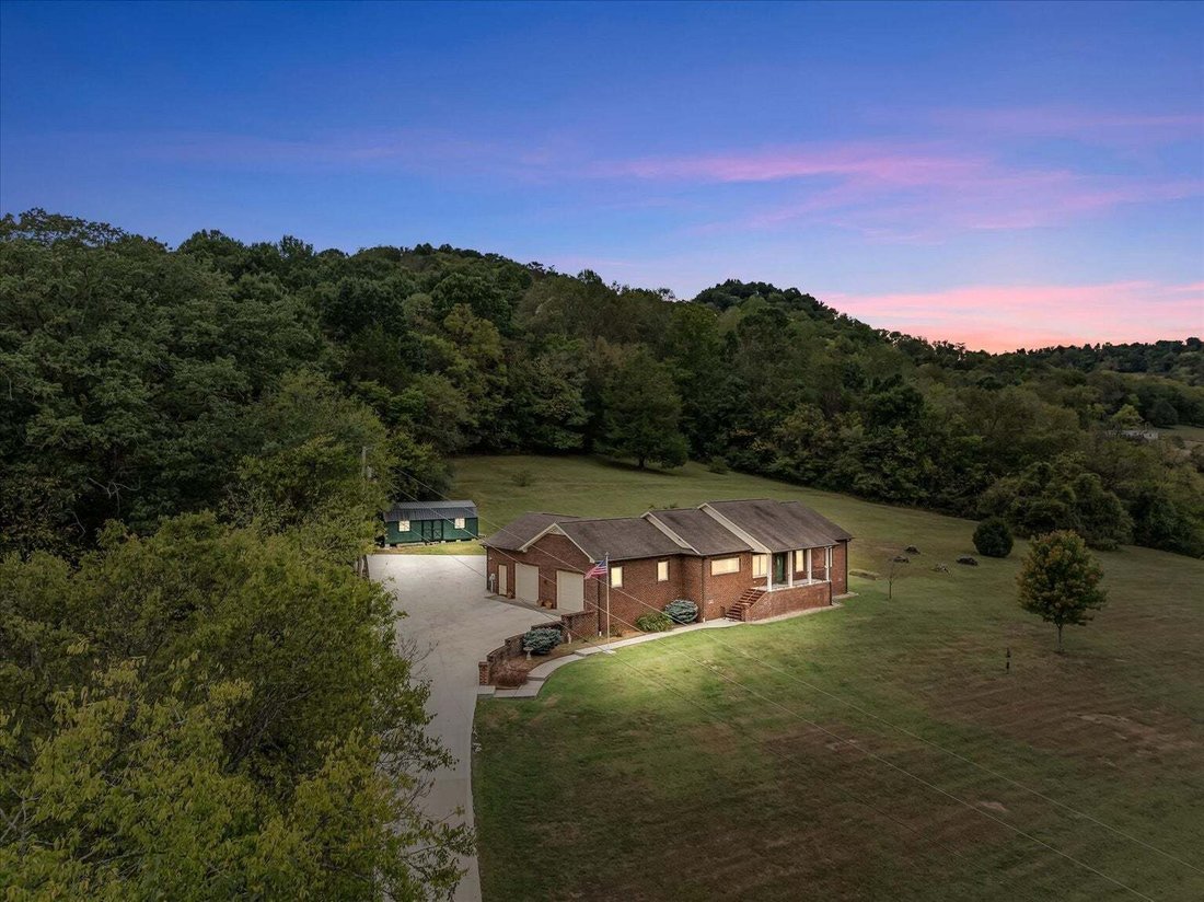 House in Gordonsville, Tennessee, United States 1 - 18959101